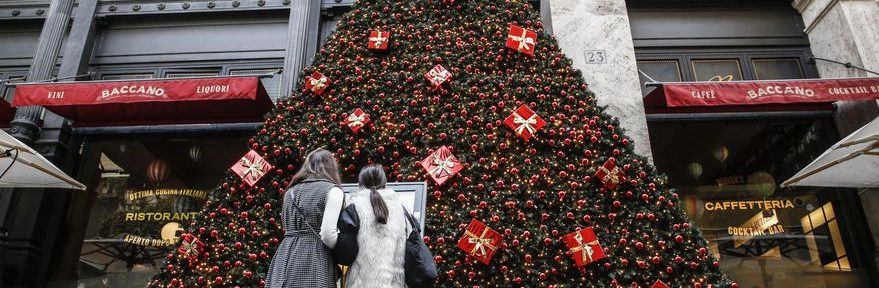 Polémica en Europa: la UE llamó a evitar la palabra Navidad y los nombres María y Juan