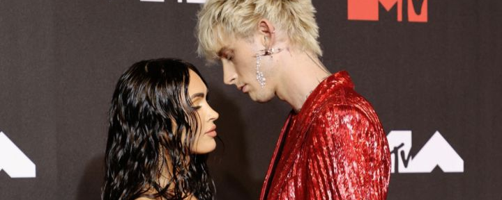 Por su compromiso, Megan Fox y Machine Gun Kelly bebieron la sangre del otro en una extraña ceremonia