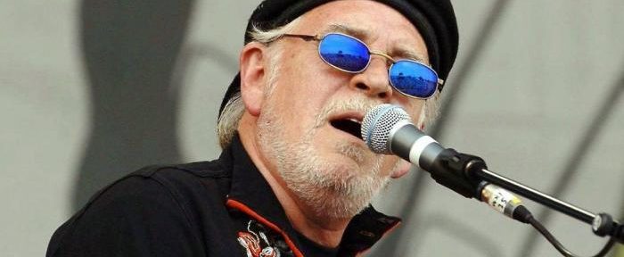 Murió Gary Brooker, compositor de una de las baladas más emblemáticas del rock