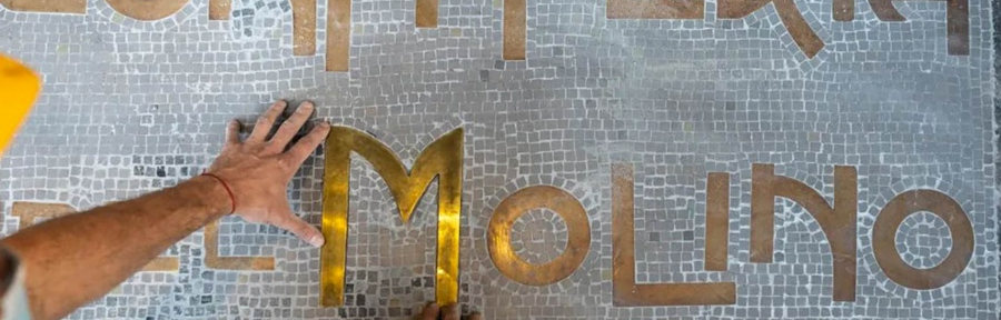 El Molino restauró su tradicional acceso con inscripciones en mármol y bronce