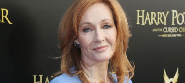 J.K. Rowling ofrecer donar hasta un millón de libras para huérfanos en Ucrania