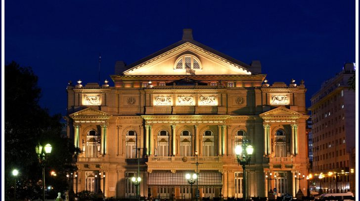 Teatro Colón Exterior 3