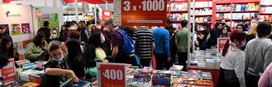 Feria del Libro: ¿Comercial o literaria? Opinan los escritores sobre una herida que no logra curarse