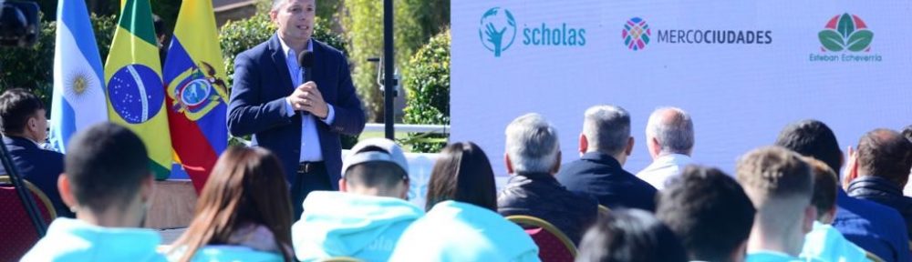 Fernando Gray en el cierre de «Scholas Ciudadanía Mercociudades 2022»