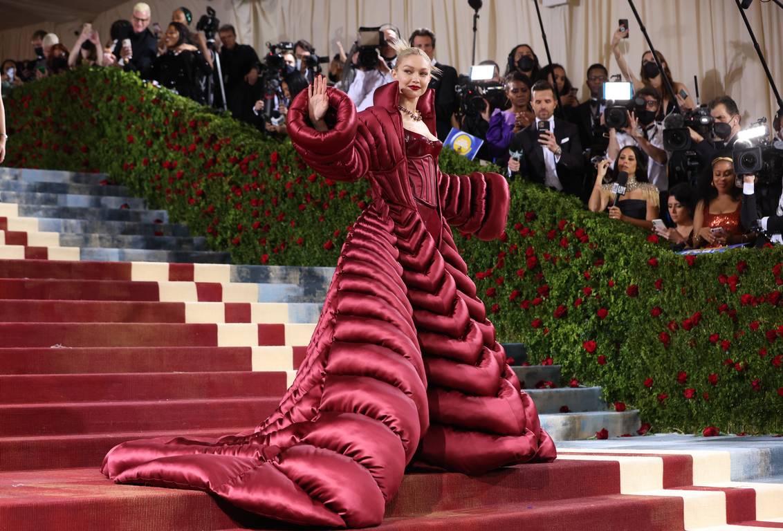 Los vestidos más extravagantes de la alfombra roja de la gala Met 2022 –  Diario de Cultura