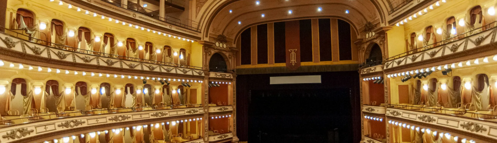 Teatro Avenida, la joya de Buenos Aires que sufrió tragedias, fue tomado por ocupas y hoy resplandece como nunca