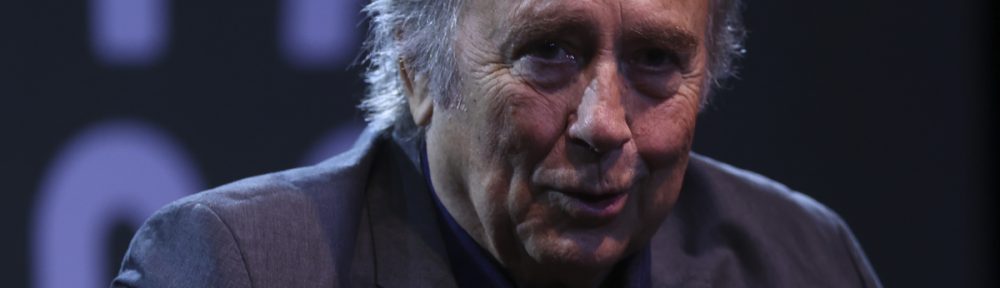 Joan Manuel Serrat: «Dejo de actuar, pero no de escribir, de componer, de vivir, ni de amar»