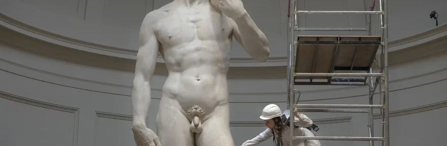 La restauradora italiana que mantiene impecable el “David”, de Miguel Ángel, con una simple pinceleta