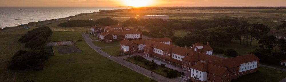 Lammens encabezó la reapertura del Hotel 7 de la Unidad Turística Chapadmalal