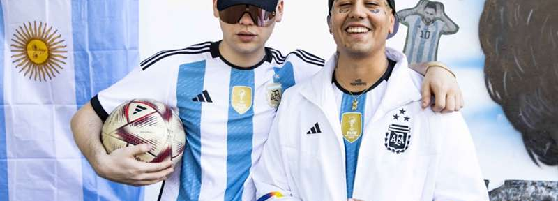 Duki y Bizarrap estrenaron un nuevo tema para la Selección Argentina: “3 estrellas en el conjunto”