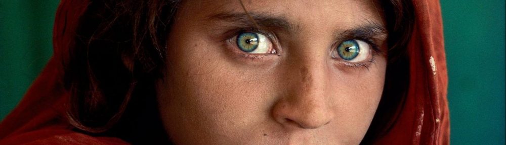 Abrió en Buenos Aires la muestra de las fotos de Steve McCurry, autor de «Niña afgana»