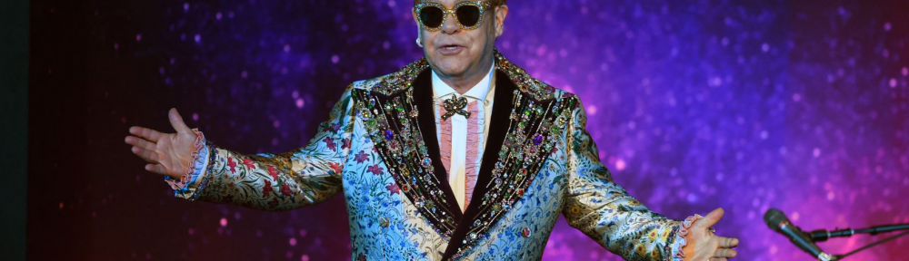 La gira despedida de Elton John bate récord como la más taquillera de la historia