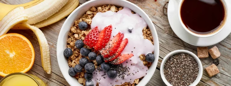 5 ideas de desayunos antiinflamatorios para comenzar el día lleno de energía