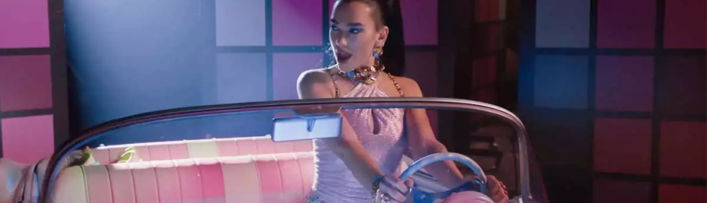 “Dance the night”: Dua Lipa estrenó el video de su canción para la película “Barbie”