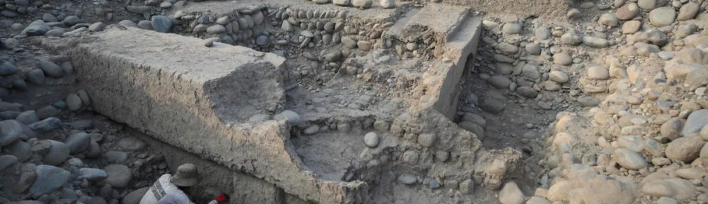 Descubrieron un templo de 4000 años en Perú y encontraron un objeto que los sorprendió
