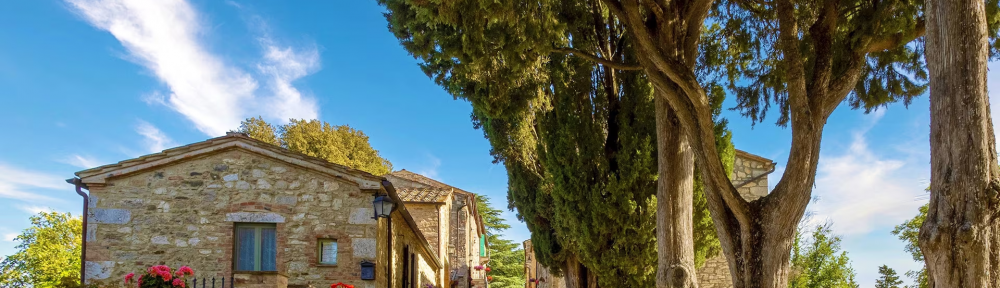 El sueño de dos argentinos: compraron una fortaleza medieval abandonada en la Toscana y crearon un lugar único