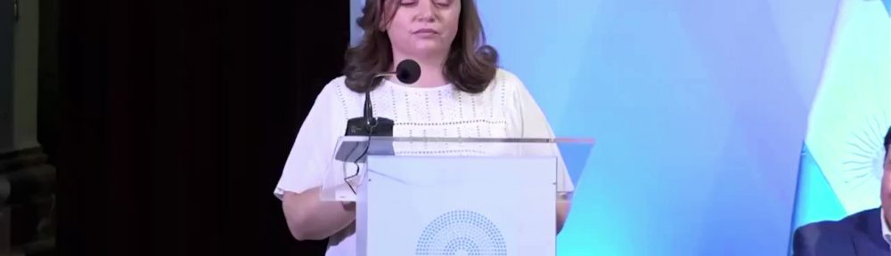 Cecilia Moreau firmó el compromiso de prevención y lucha contra las drogas junto al Padre Pepe