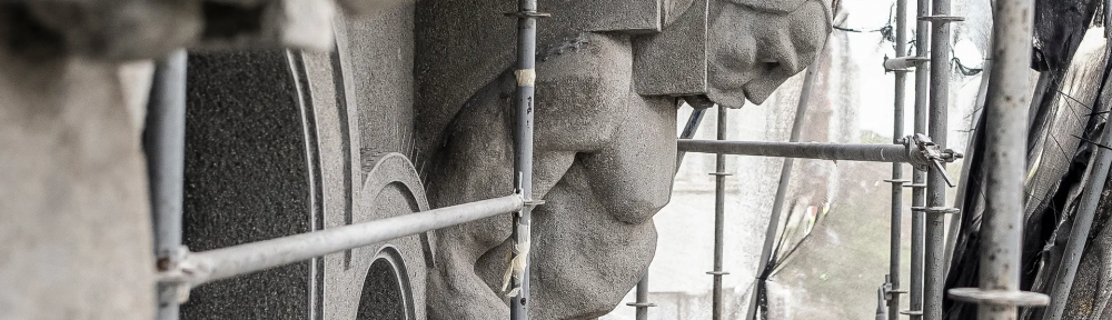 De 1912. Así restauraron el edificio de los 680 ojos apoyado en ocho gigantes y custodiado por cuatro cóndores