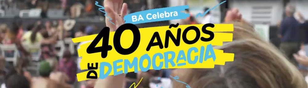 La Ciudad de Buenos Aires celebró los 40 años de democracia con un festival en Plaza de Mayo que incluyó teatro aéreo y música