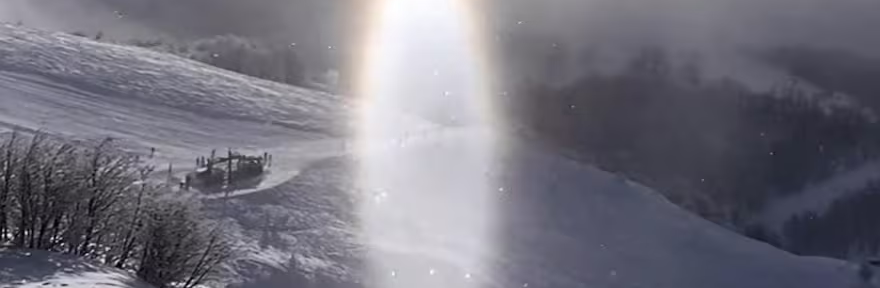 Bariloche: captan una extraña esfera de luz blanca en la cima del Cerro Catedral