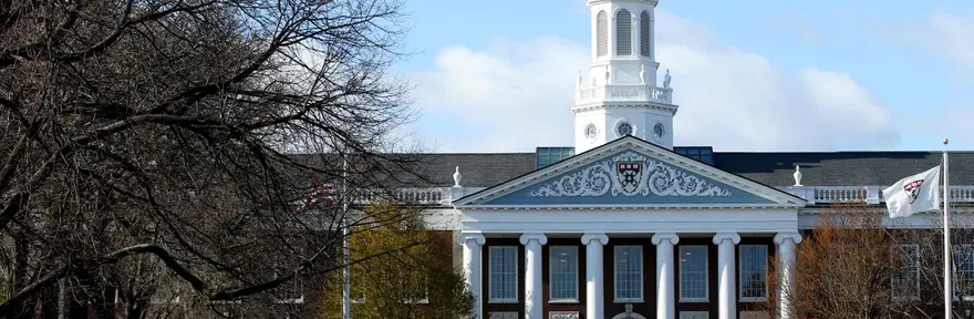 Estudió en el ‘Laboratorio de Felicidad’ de Harvard y revela el secreto para ser dichoso