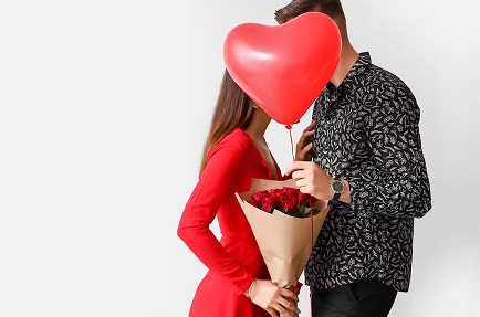 Las mejores frases para dedicar en el Día de los Novios