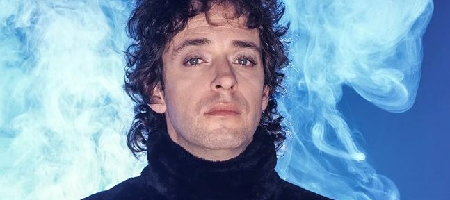 Se conocieron los visualizer de “Beautiful” y “Amor sin rodeos” de Gustavo Cerati