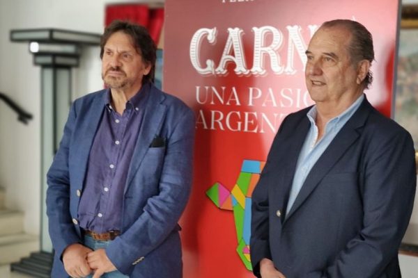 El IPCVA presentó “Carne, una pasión argentina”, de Felipe Pigna