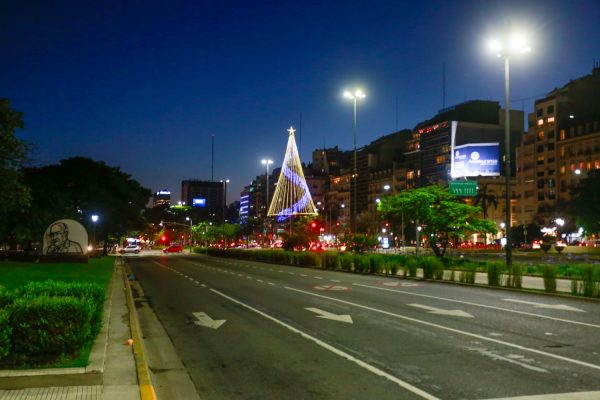 La Ciudad de Buenos Aires se iluminó para recibir las fiestas