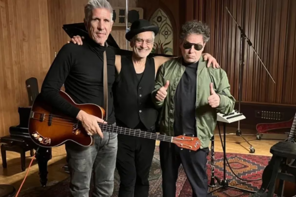 Andrés Calamaro, Cachorro López y Daniel Melingo se juntaron para versionar “Himno de mi corazón”