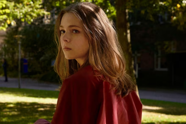 Netflix: en la truculenta miniserie sueca Una familia normal, una violación y un asesinato en una trama llena de secretos