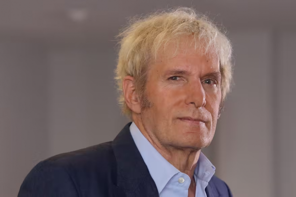 Gran susto: Michael Bolton fue operado de urgencia por un tumor cerebral y suspendió su gira