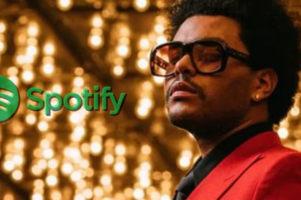 ‘Blinding lights’ de The Weeknd se conviertió en la primera canción en tener cuatro mil millones de streams en Spotify
