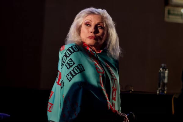 Debbie Harry habló sobre la dificultad de envejecer: “No es apto para cobardes”