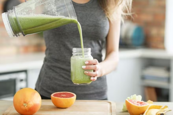 El jugo natural verde, naranja y rojo que mantendrá sanas tus articulaciones