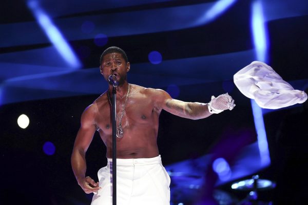 Así fue el impactante show de medio tiempo de Usher en el Super Bowl
