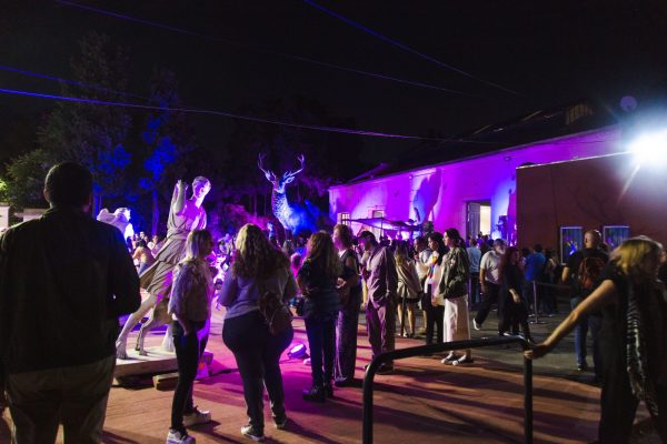 Llega una nueva edición de “Estatuas Bajo las Estrellas”: una noche de arte, música y gastronomía en el taller de esculturas de la Ciudad de Buenos Aires