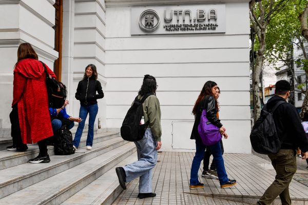 Préstamos para estudiantes y jòvenes graduados