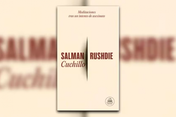 Salman Rushdie publica “Cuchillo”, un relato sobre el atentado que casi le cuesta la vida