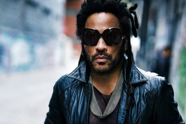 Lenny Kravitz se puso a vender hamburguesas en un puesto de comida callejera y sorprendió a todos los clientes