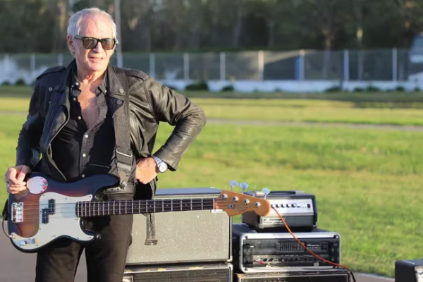 Vitico, el eterno retorno del Canciller del rock: vuelve a grabar a Riff, presenta su nueva banda y recuerda una vida junto a Pappo