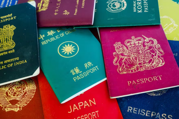 Cuáles son los pasaportes más poderosos del mundo y en qué lugar está el argentino