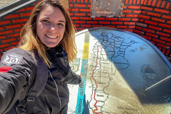La motoviajera solitaria que recorrió todas las provincias y ya hizo 110.000 km: “Convertí mi sueño en un estilo de vida”