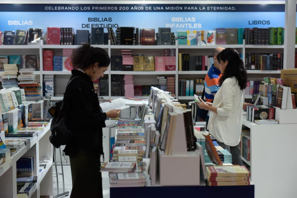 La otra Feria del Libro: cursos gratuitos, de Agatha Christie y los derechos de las mujeres a la Inteligencia Artificial