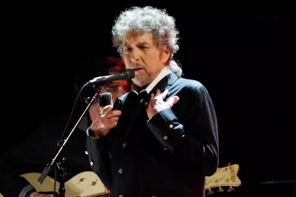 Bob Dylan se suma TikTok «a contracorriente»