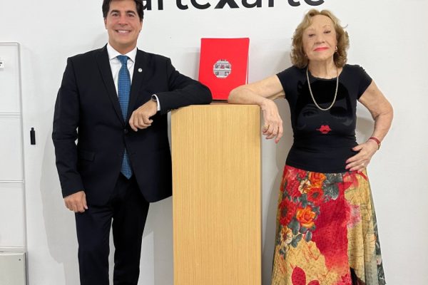 Acuerdo entre Arte x Arte en el Centro Cultural Argentino de Miami