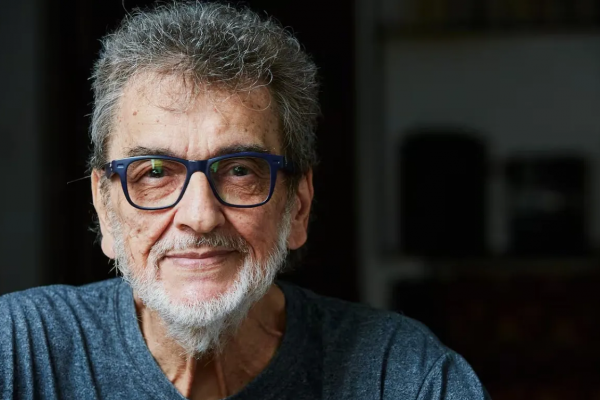 Edelmiro Molinari, pionero del rock argentino, no llega a pagar el alquiler: “Si no lo resuelvo, mi familia y yo quedamos en la calle”
