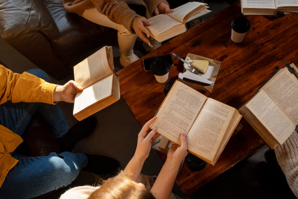 Las redes sociales impulsan el renacer de los clubes de lectura
