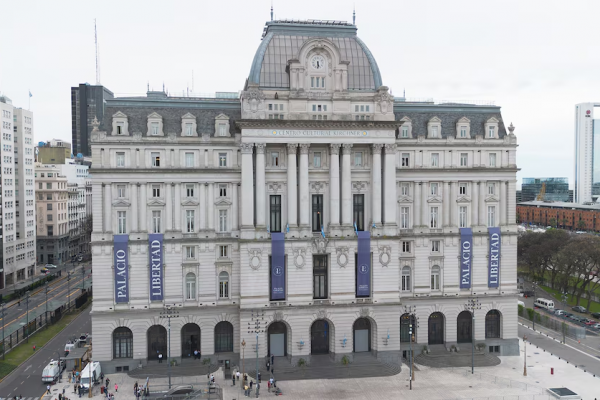 El Gobierno oficializó las reformas en el área de Cultura: qué pasará con el Museo Bellas Artes, Tecnópolis y el Palacio Libertad