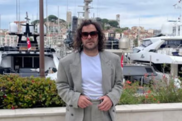 Peter Lanzani dijo presente en el Festival de Cannes y se robó todas las miradas con sus looks de gala